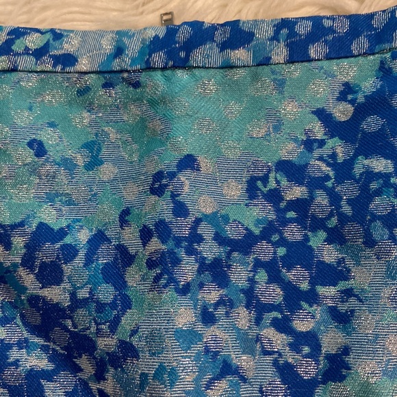 H&M Skirt size 8 excellent condition please see pictures color is blue/green - Picture 2 of 12